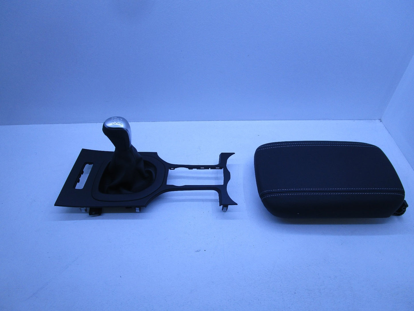 Gear KNOB Shifter Surround Trim CONSOLE LID KIT FOR HOLDEN COMMODORE VE V8 HSV