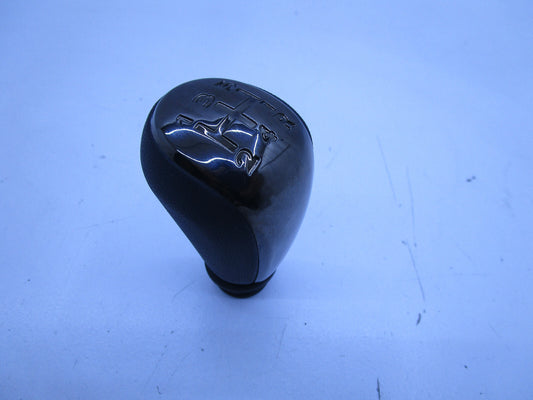 BLACK MANUAL GEAR KNOB FOR HOLDEN COMMODORE VT 5.0L V8 5-LITER VT V8 5L