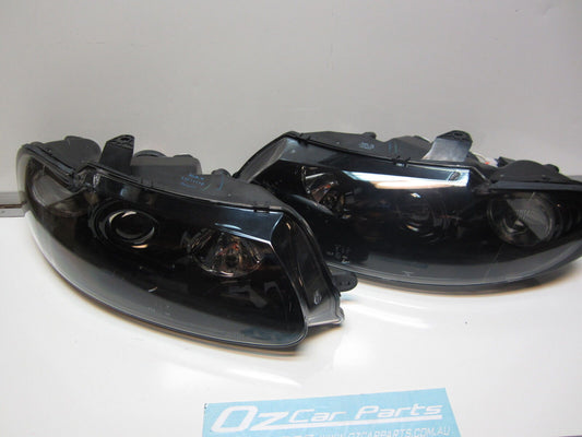 Black Altezza Headlight VT EXECUTIVE ACCLAIM SS Commodore SEDAN WAGON UTE PAIR