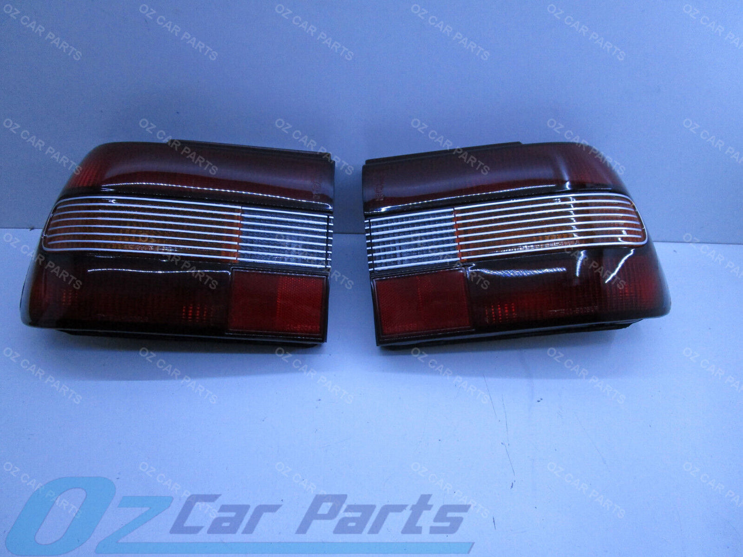 NEW PAIR TAIL LIGHT LAMP FOR VN VP HOLDEN COMMODORE SEDAN WITH SEAL X2 TAILLIGHT