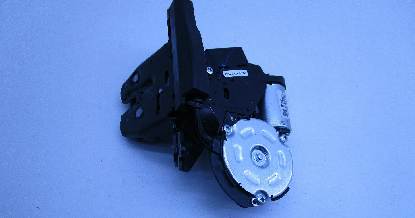 NEW HOLDEN COMMODORE VF TAIL GATE LOCK ACTUATOR STATION WAGON BRAND GENUINE