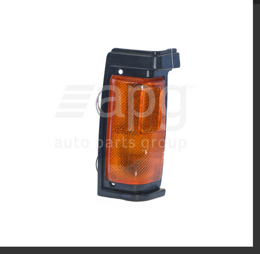 NEW RIGHT FRONT PARK INDICATOR LIGHT FOR NISSAN NAVARA D21 UTE 1/1986-12/1989