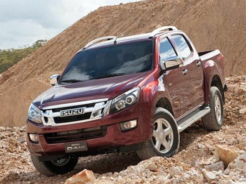 GENUINE HEAVY DUTY FRONT RUBBER FLOOR MAT SET FOR Isuzu DMAX 2012-2020 D-MAX