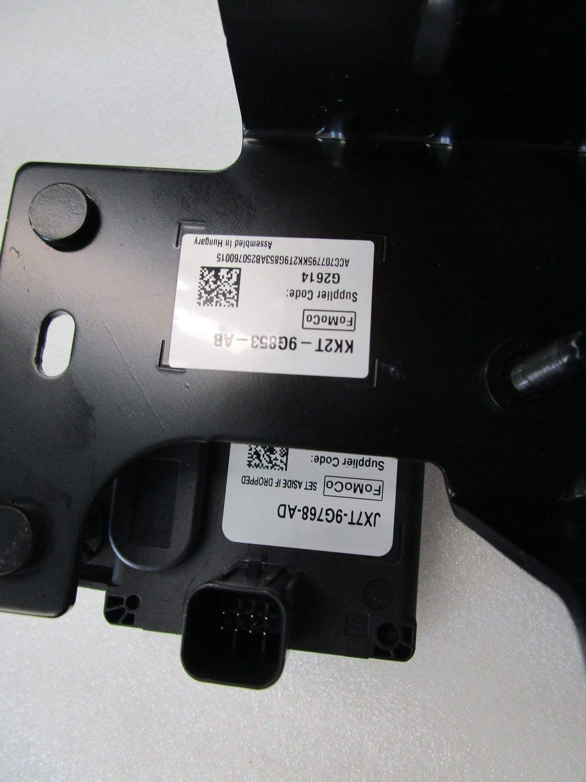 GENUINE FRONT Cruise Control Radar SENSOR AND BRACKET FOR FORD TRANSIT CUSTOM VN