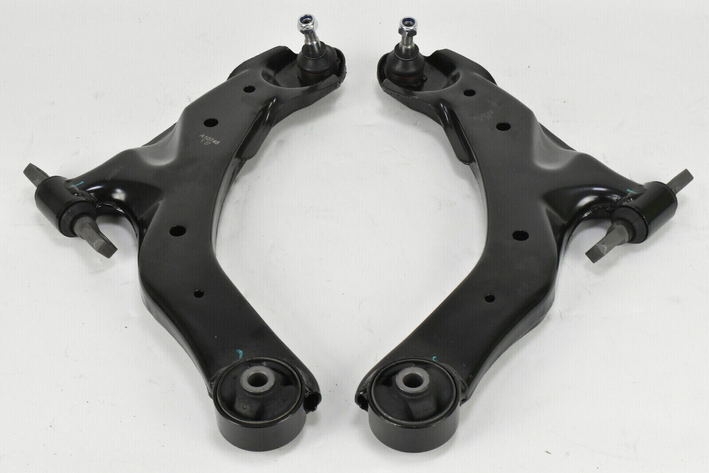 X-2 FRONT LOWER CONTROL ARM FOR KIA CERATO LD 07/2004 ~ 12/2008 PAIR COMPLETE