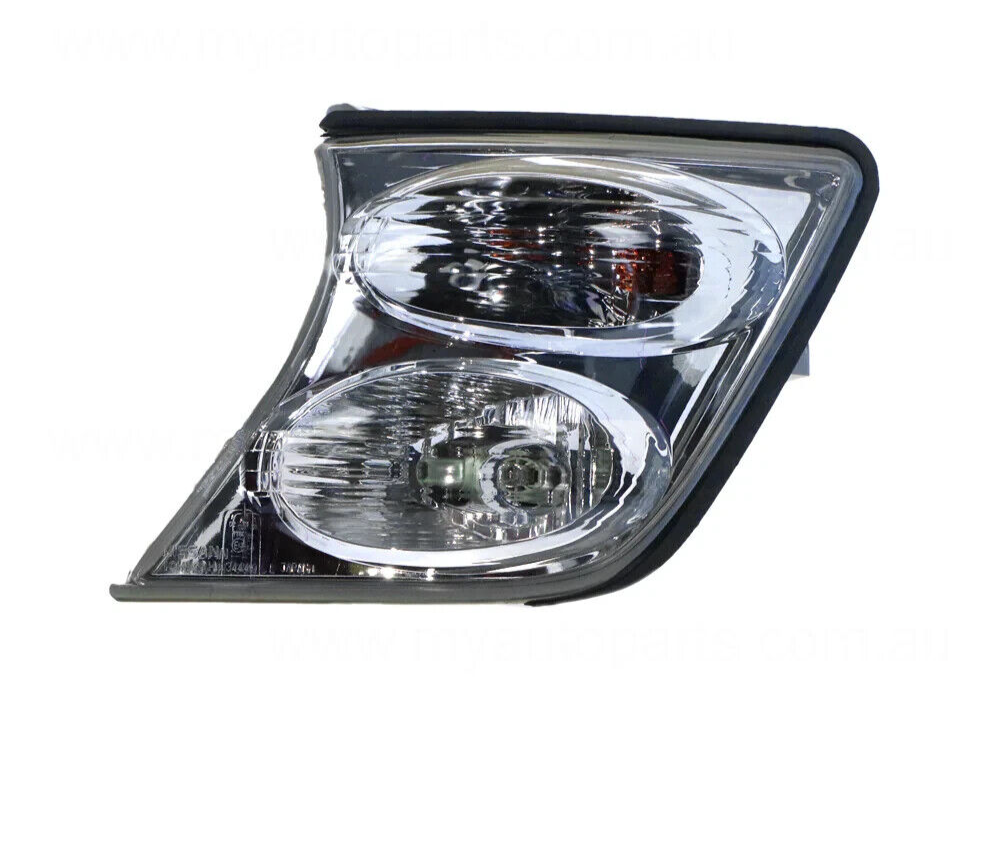 GENUINE FRONT PARK/INDICATOR LAMP PASSENGER SIDE FOR NISSAN PATROL 12/02