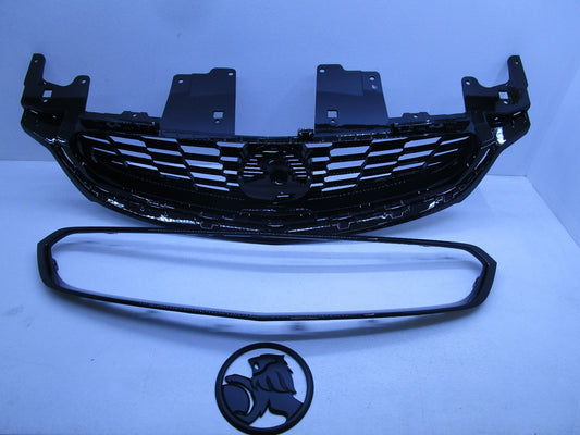 FRONT BLACK UPPER GRILLE SET FOR HOLDEN COMMODORE VF SERIES-2 SS SV6 SSV