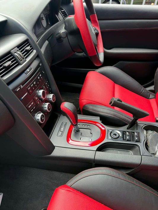 Gear Shifter CENTER COVER For HOLDEN COMMODORE VE WM MATTE BLACK WITH RED RING