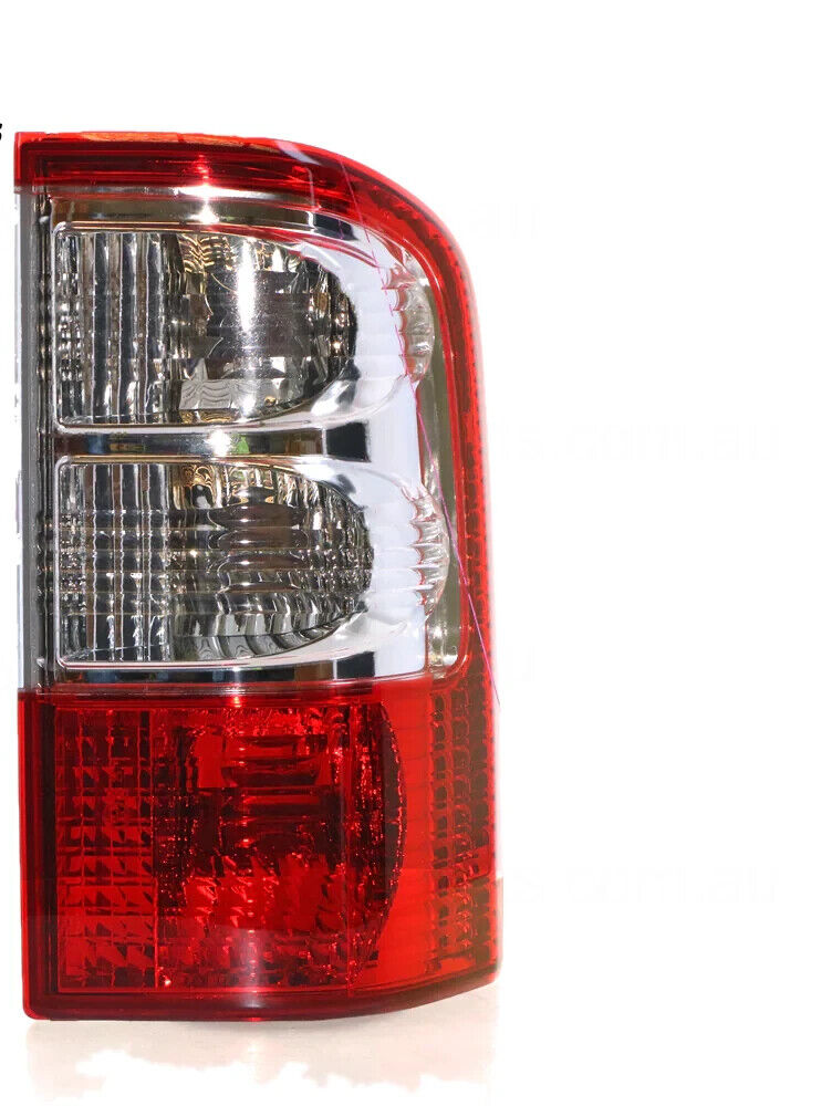 GENUINE TAIL LAMP DRIVERS SIDE FOR NISSAN PATROL 10/1997 - 9/2001