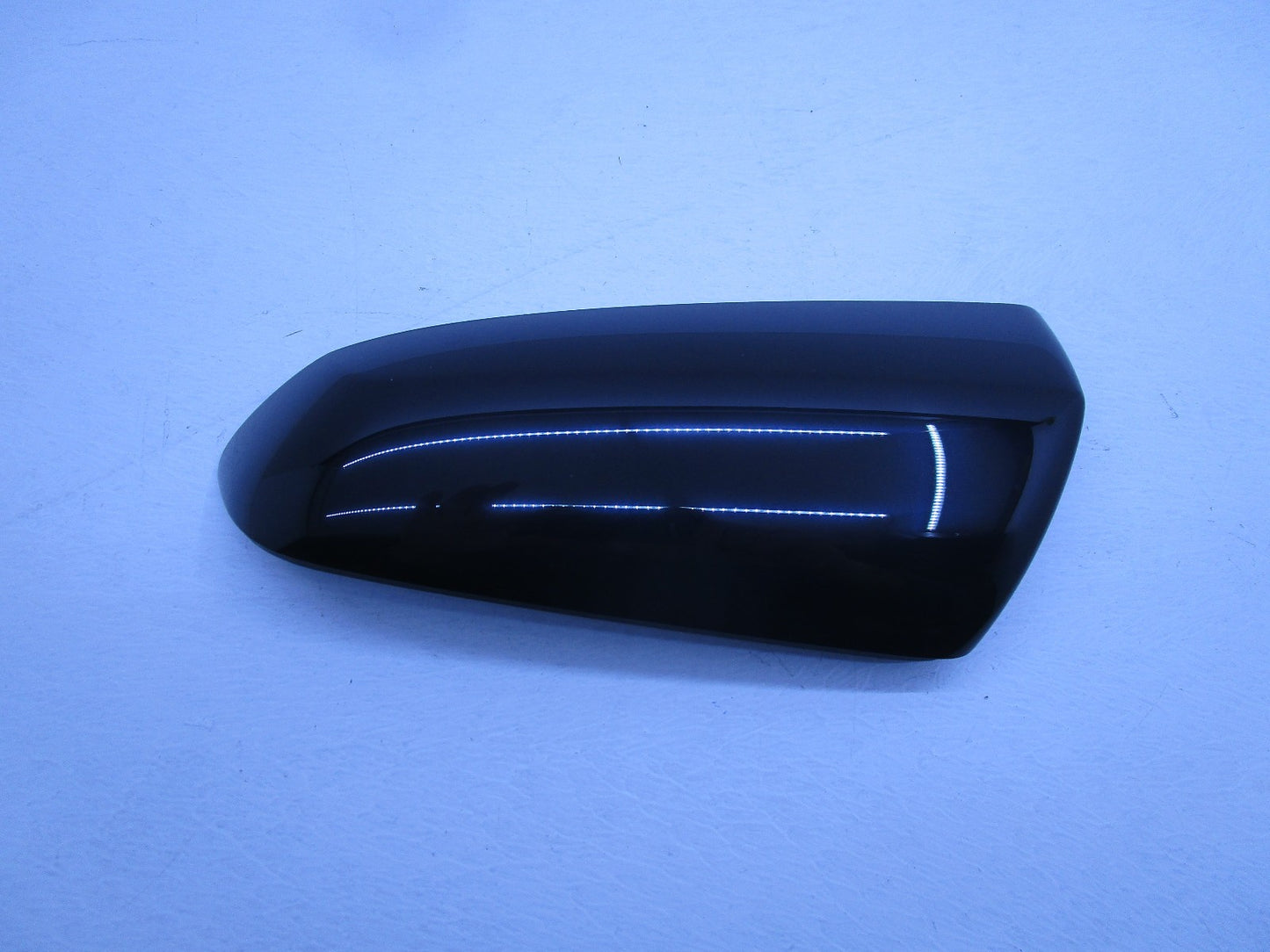 GENUINE PASSENGER DOOR MIRROR COVER GLOSS BLACK FOR HOLDEN COMMODORE VE SS SSV