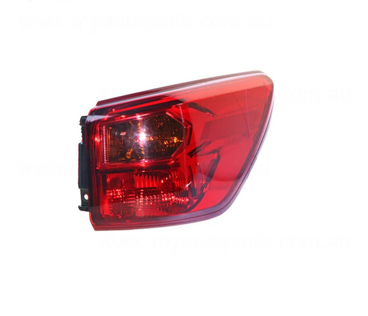 GENUINE TAIL LAMP DRIVER SIDE FOR NISSAN PATHFINDER 3/17-