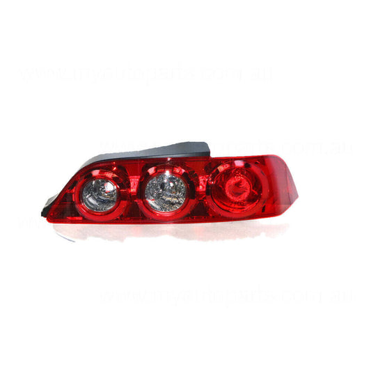 GENUINE RIGHT SIDE TAIL LIGHT FOR Honda Integra DC 2004 to 2006