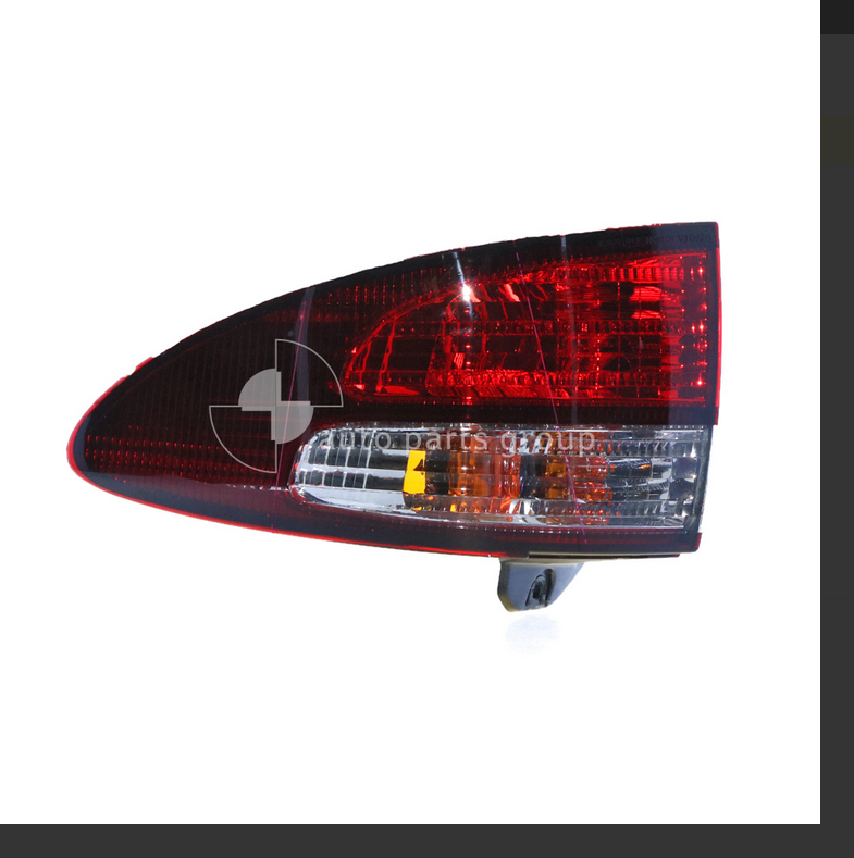 GENUINE DRIVER SIDE TAIL LIGHT LAMP FOR TOYOTA TARAGO ACR30R 2/2000 - 4/2003