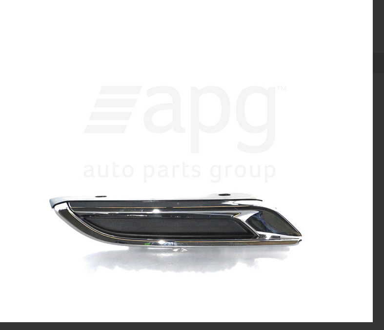 Genuine Rear Bar RIGHT CHROME COVER FOR Toyota Corolla MZEA12R & hybrid ZWE211