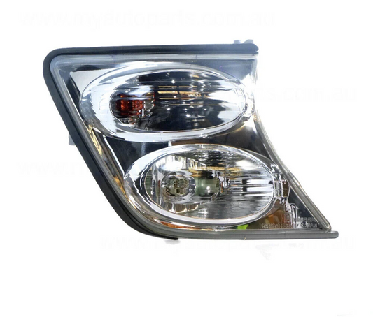 GENUINE FRONT PARK/INDICATOR LAMP DRIVERS SIDE FOR NISSAN PATROL 12/02-