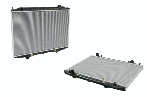 NEW RADIATOR FOR NISSAN NAVARA D22 11/2001 11/2005 2.5L TURBO DIESEL- (YD25)