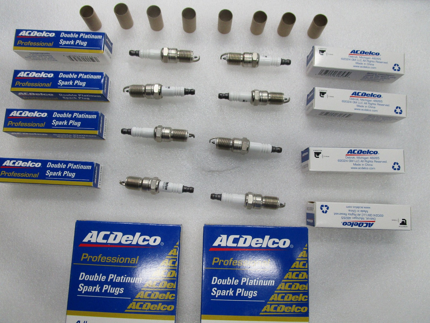 NEW GENUINE Platinum Spark Plug SET FOR HOLDEN COMMODORE 5.7L V8 VT VX VU VY VZ