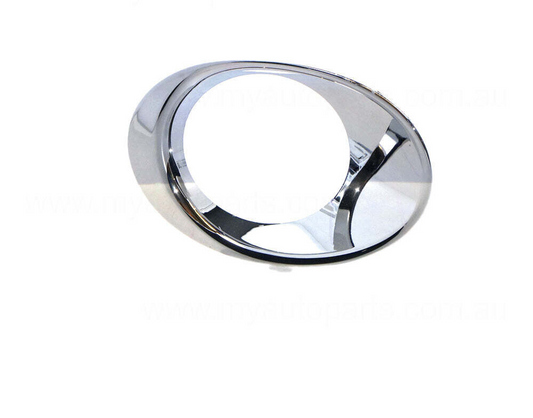 GENUINE DRIVER SIDE FOG LIGHT CHROME BEZEL FOR Lexus RX450H GLY15 2009 to 2012
