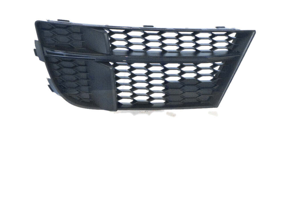 GENUINE PASSENGER SIDE FOG LIGHT COVER FOR  Audi A3 S-Line 8V 5/2016 On