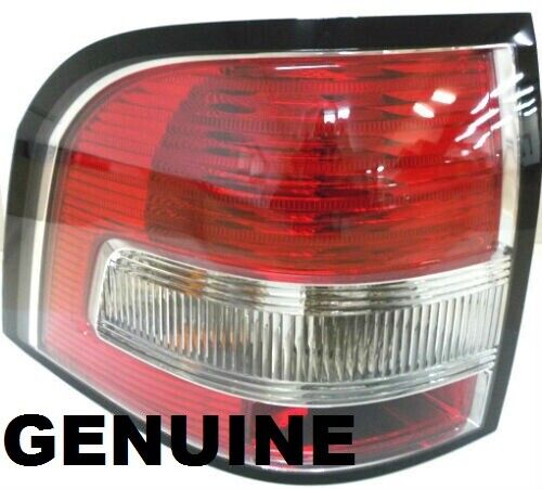 HOLDEN VE VF UTE SSV SS SV6 PASSENGER SIDE LEFT TAIL LIGHT TAIL LAMP NEW GENUINE