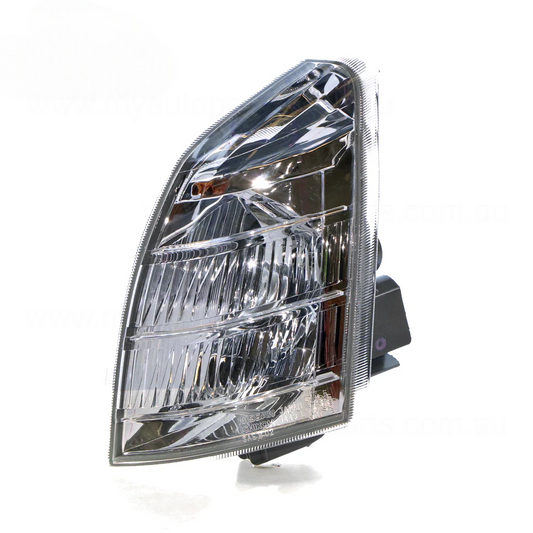 GENUINE FRONT PARK/INDICATOR LAMP PASSENGER SIDE FOR NISSAN X-TRAIL 9/01-09/07