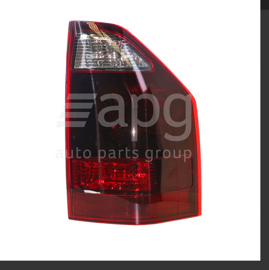 NEW RIGHT TAIL LIGHT FOR MITSUBISHI PAJERO NP Wagon 11/2002-6/2006