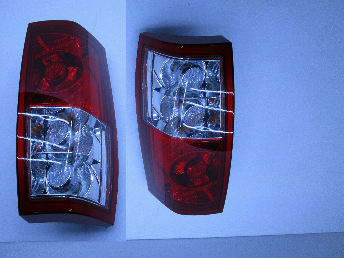 GENUINE TAIL LIGHT COMPLETE FOR HOLDEN VY VZ SS UTE HOLDEN COMMODORE NEW PAIR