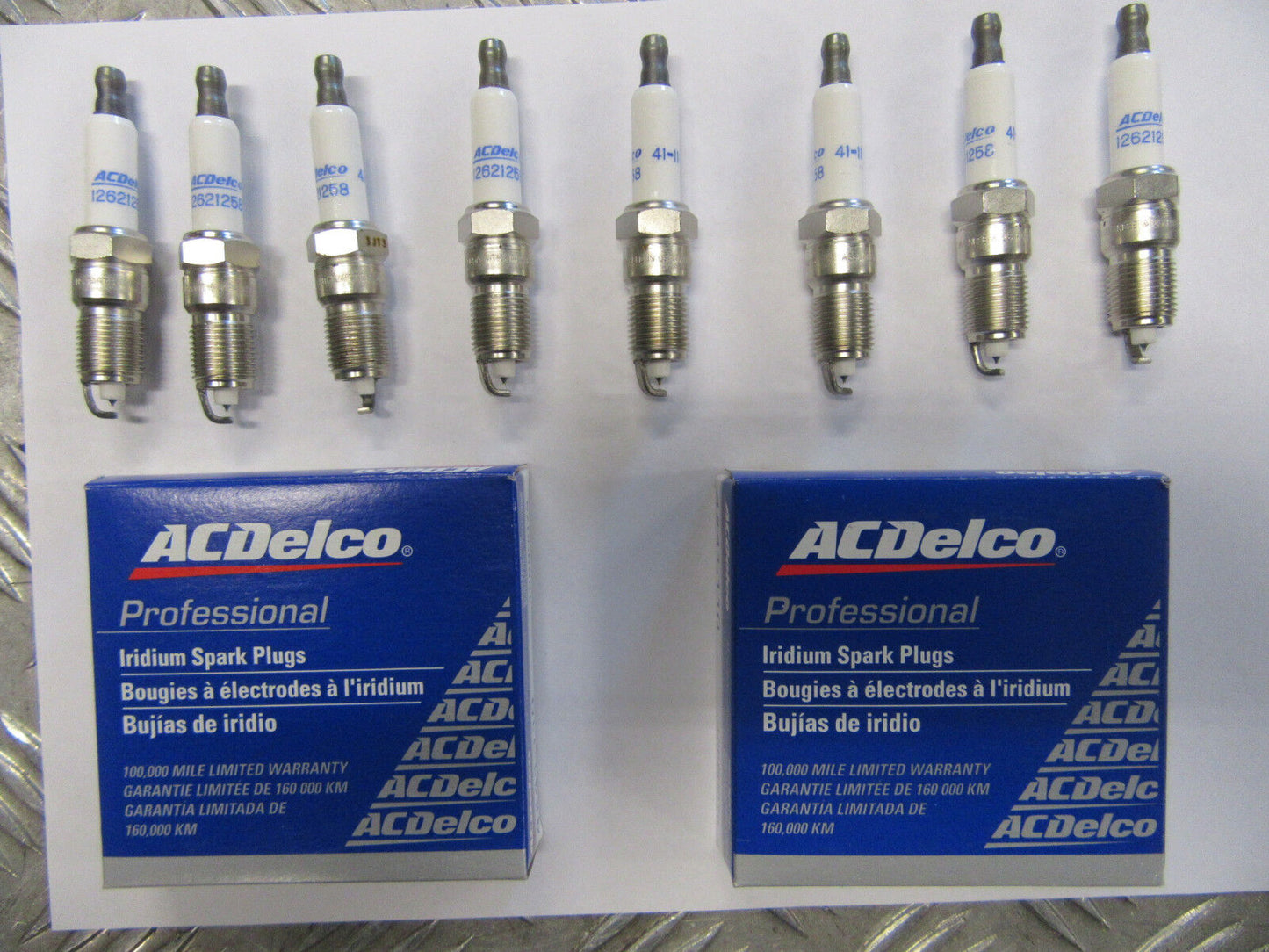 IRIDIUM SPARK PLUG GENUINE HOLDEN COMMODORE VE VF HSV V8 FULL SET X8 NEW