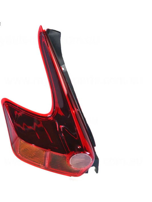 GENUINE TAIL LAMP PASSENGER SIDE FOR NISSAN JUKE 10/13-3/15