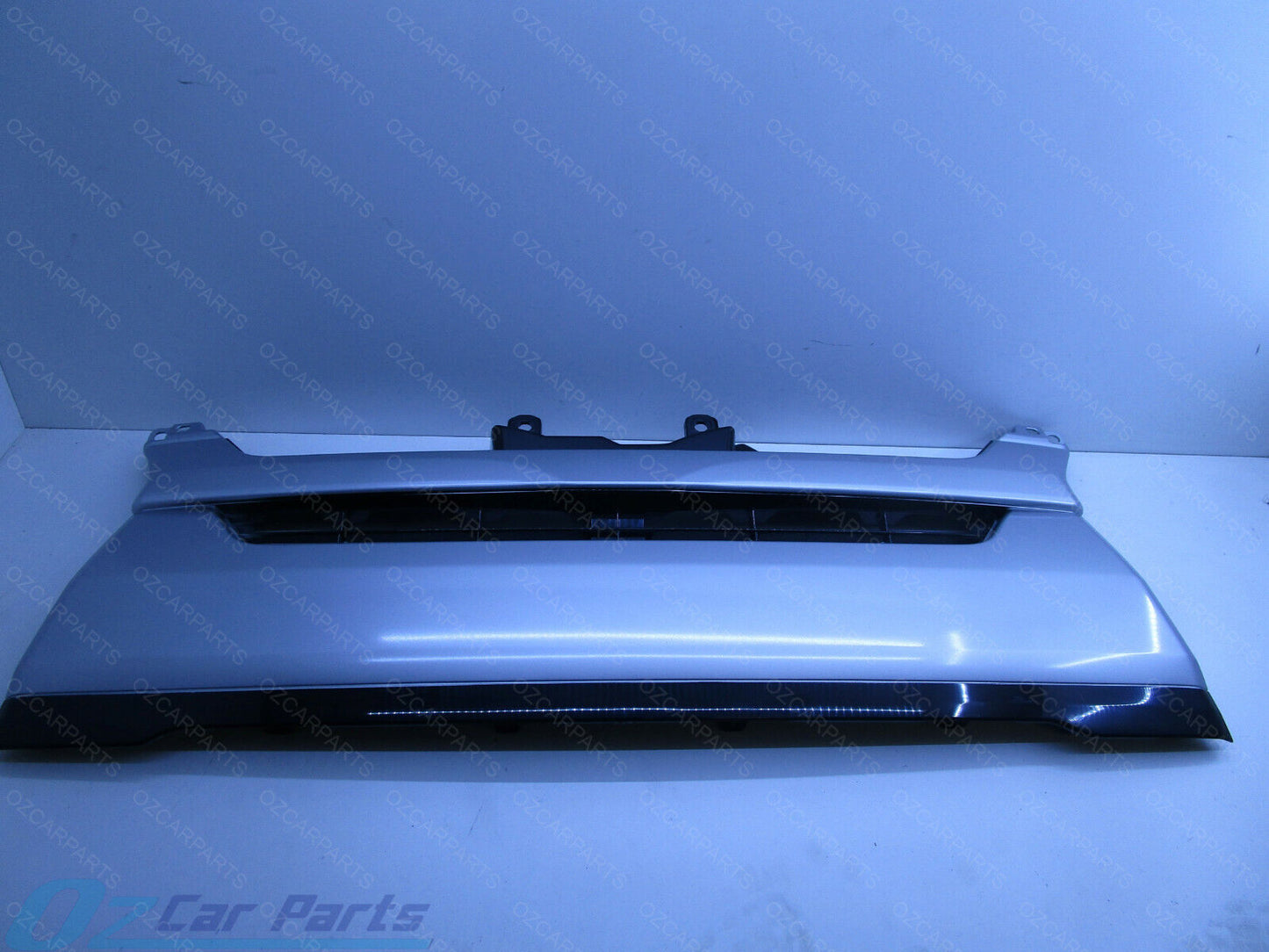 FRONT GRILLE FOR TOYOTA HIACE 2013-0N SILVER BLACK LOW ROOF LWB KDH TRH22 NEW