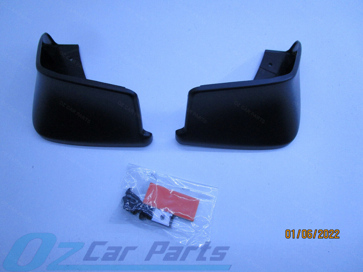 FRONT MUD GUARDS FLAP FOR MAZDA 3 NEO SEDAN HATCH 2009-2013 GENUINE NEW PAIR