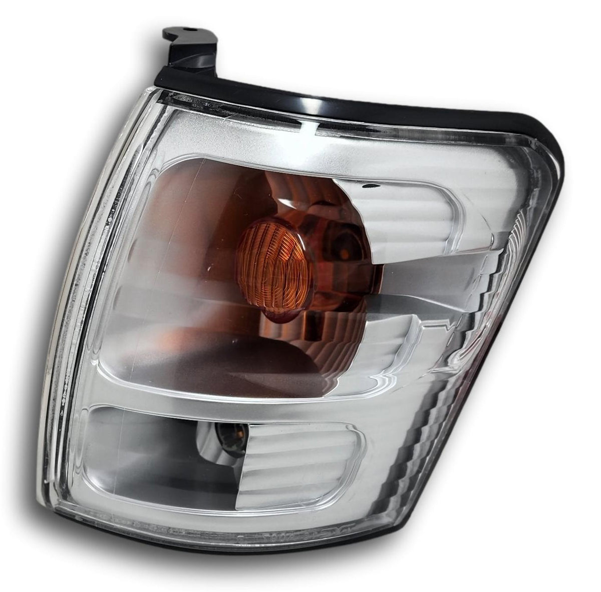 NEW LEFT SIDE CORNER PARK LIGHT FOR Toyota Hilux 2001-2005 Thai Built Models
