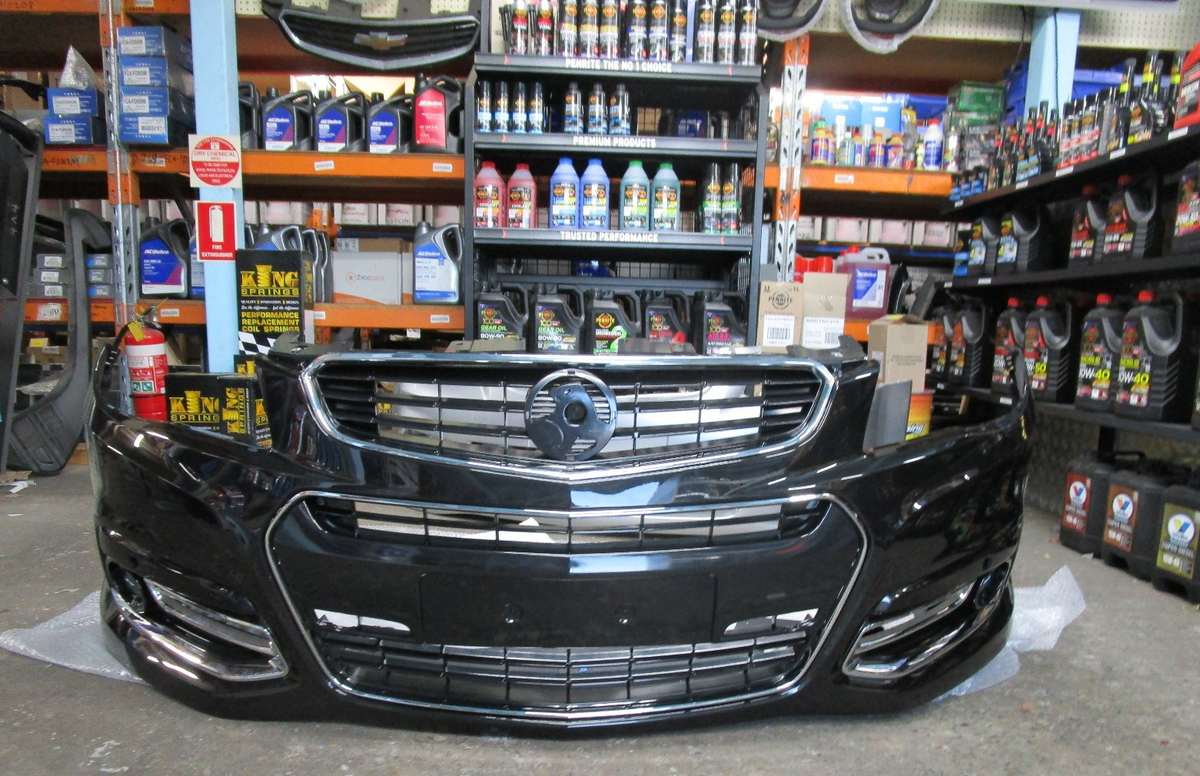 BLACK COLOUR FRONT BUMPER BAR COVER COMPLETE HOLDEN COMMODORE VF SV6 SS NEW