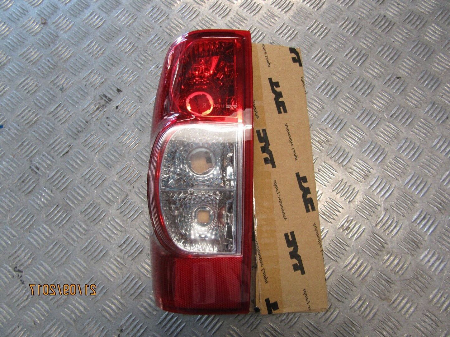 TAIL LIGHT PASSENGER SIDE LEFT FOR HOLDEN RODEO RA 3/2003-6/2008