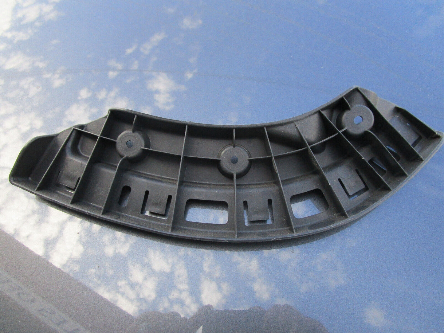 GENUINE REAR BAR Side Mounting Bracket SLIDE HOLDEN COMMODORE VF EVOKE CALAIS