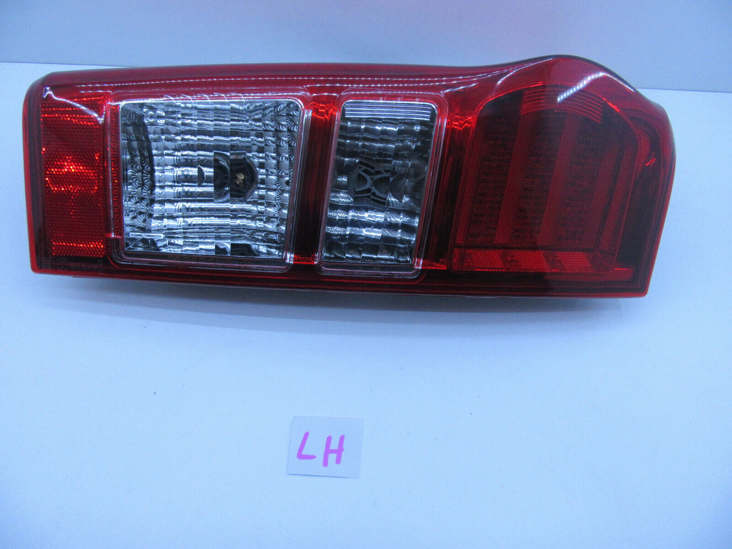 LED FOR ISUZU DMAX TAIL LIGHT 12-17 LED TAIL LAMP PASSENGER SIDE ISUZU DUAL CAB