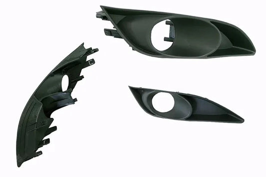 NEW FRONT RIGHT FOG LIGHT COVER FOR TOYOTA COROLLA HATCH ZRE152 05/2007-09/2009