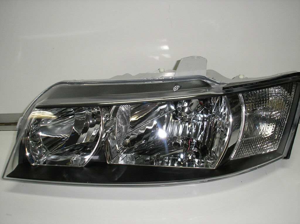 PASSENGER SIDE VZ SV6 SS HOLDEN COMMODORE BLACK HEADLIGHT VZ SV8 SSZ SVZ NEW