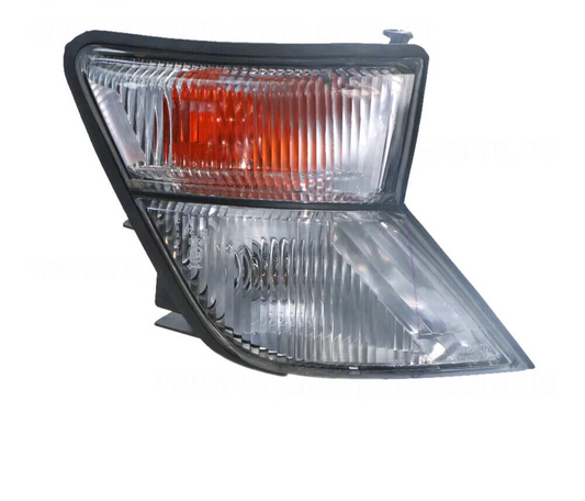 GENUINE FRONT PARK/INDICATOR LAMP DRIVERS SIDE FOR NISSAN PATROL 12/98-12/02