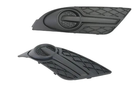 NEW FRONT RIGHT FOG LIGHT COVER FOR FORD FOCUS LT HATCH SEDAN COUPE 6/2007-2/09