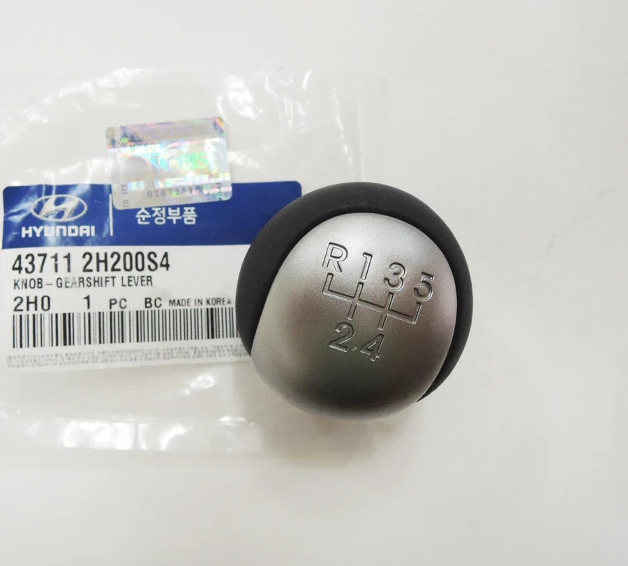 NEW GENUINE MANUAL Gear Shift Knob FOR HYUNDAI i30 / ELANTRA TOURING 2008-2012