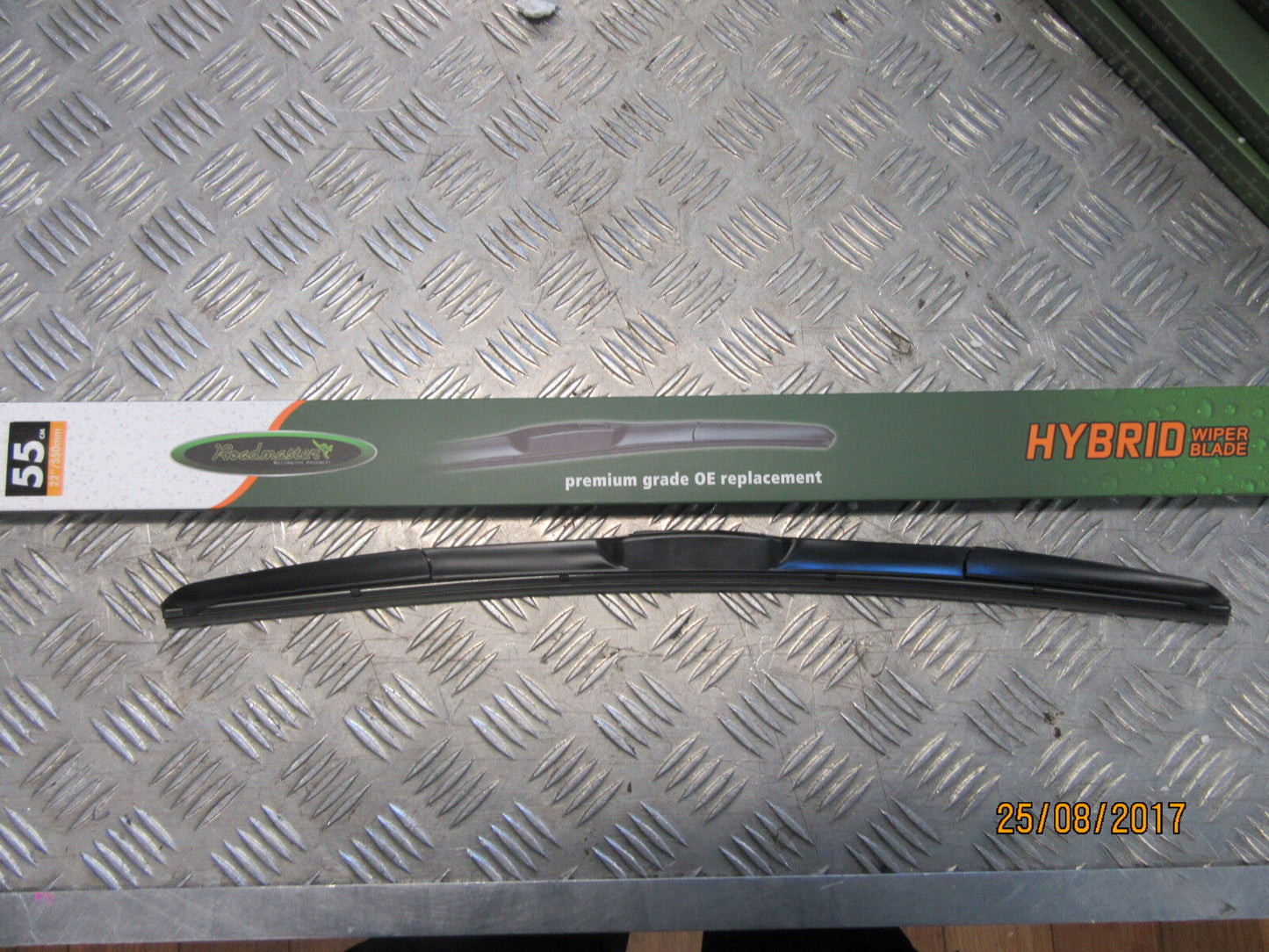 FITS FORD TERRITORY 2004-2016  WIPER BLADE FRONT HYBRID 22'' 55CM 1PC