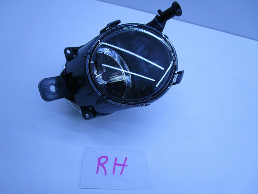 FOGLIGHT DRIVING LIGHT DRIVER SIDE HOLDEN COMMODORE VF SS SV6 SSV GENUINE NEW