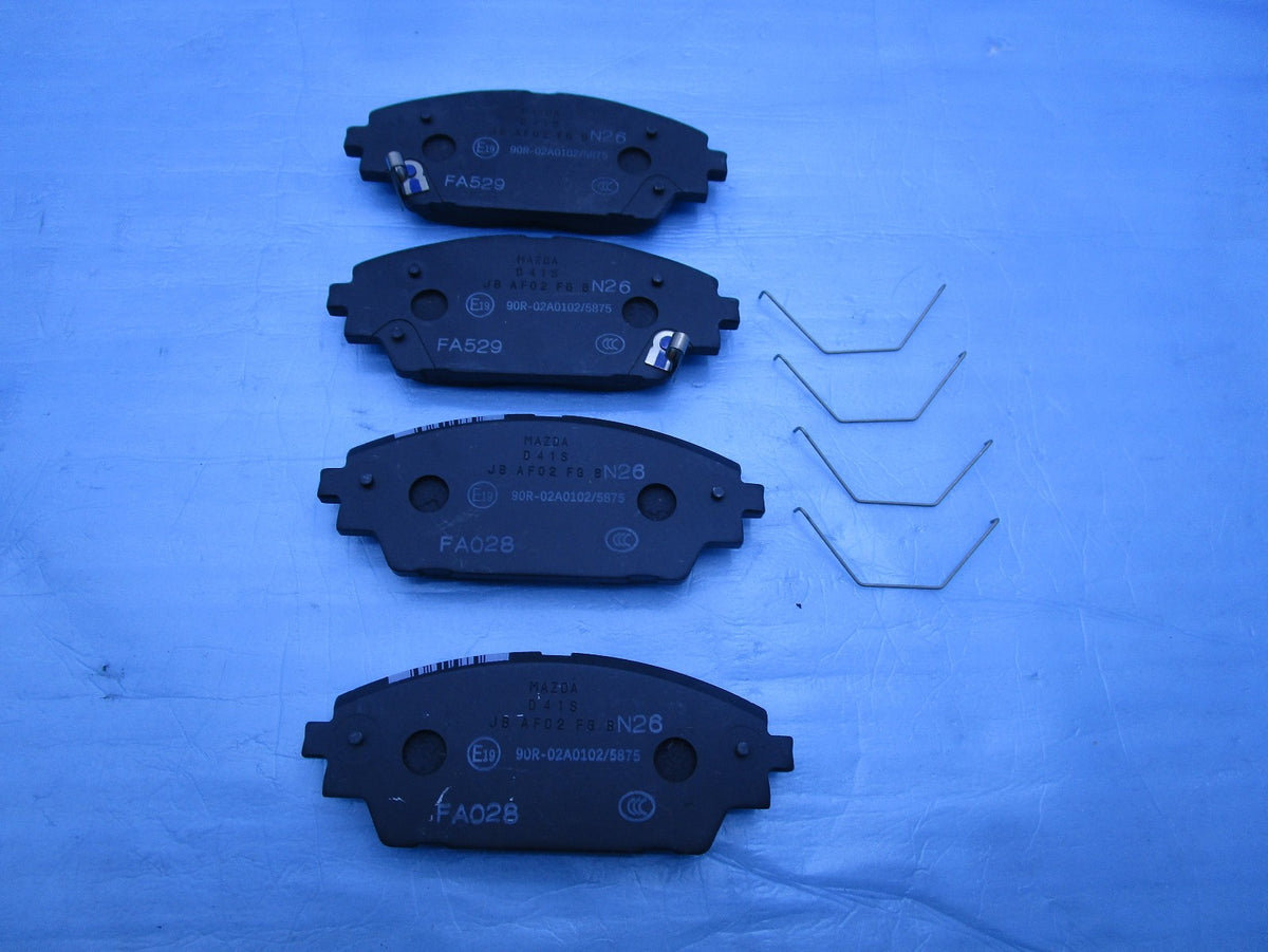 GENUINE FRONT Brake Pad Set FOR MAZDA CX-30 2019-ON 2.0L SUV G20 PE-VPS