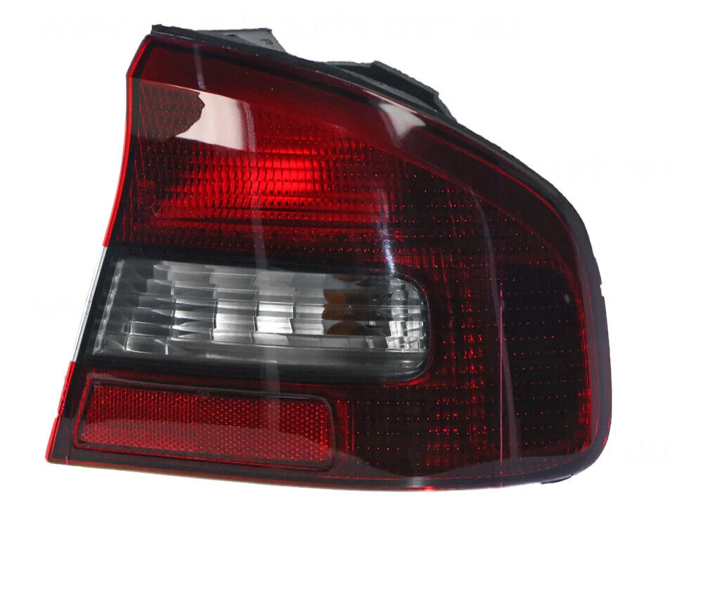 GENUINE DRIVER SIDE TAIL LIGHT FOR Subaru Liberty BE BH 11/1998-8/2003