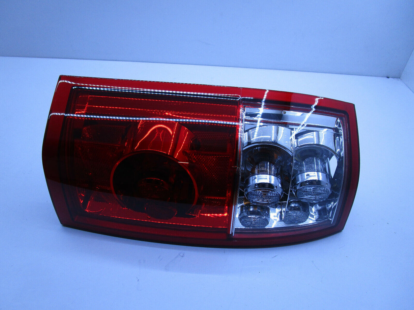 GENUINE TAIL LIGHT UTE & WAGON DRIVER SIDE RIGHT HAND HOLDEN COMMODORE VY VZ NEW