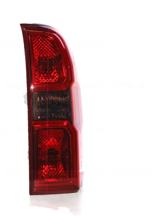 GENUINE TAIL LAMP DRIVERS SIDE FOR NISSAN PATROL 8/2004 - 12/2009