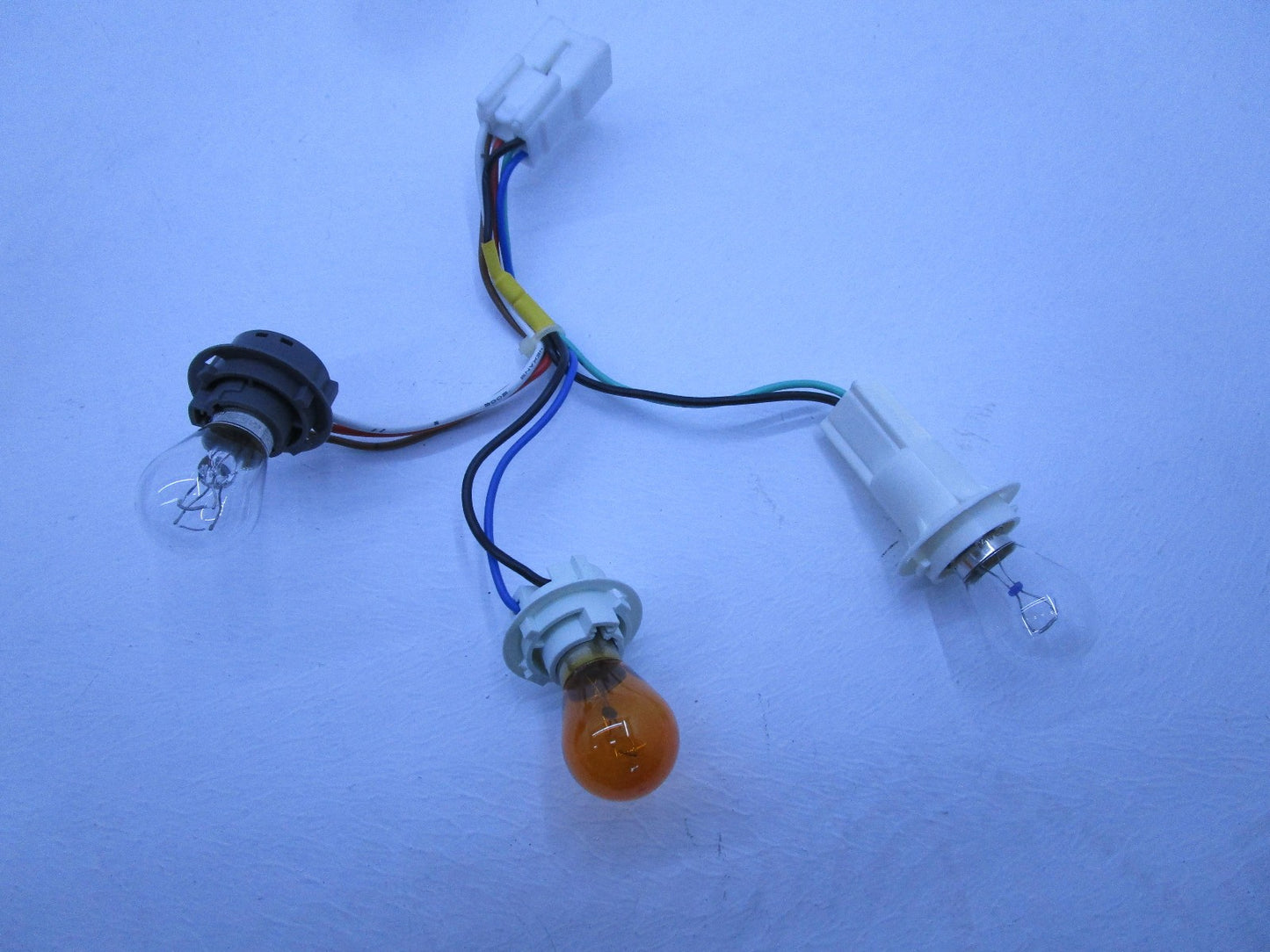 Holden VE Tail Light Loom Wiring Harness Globes Commodore Omega SV6 SS SSV Sedan