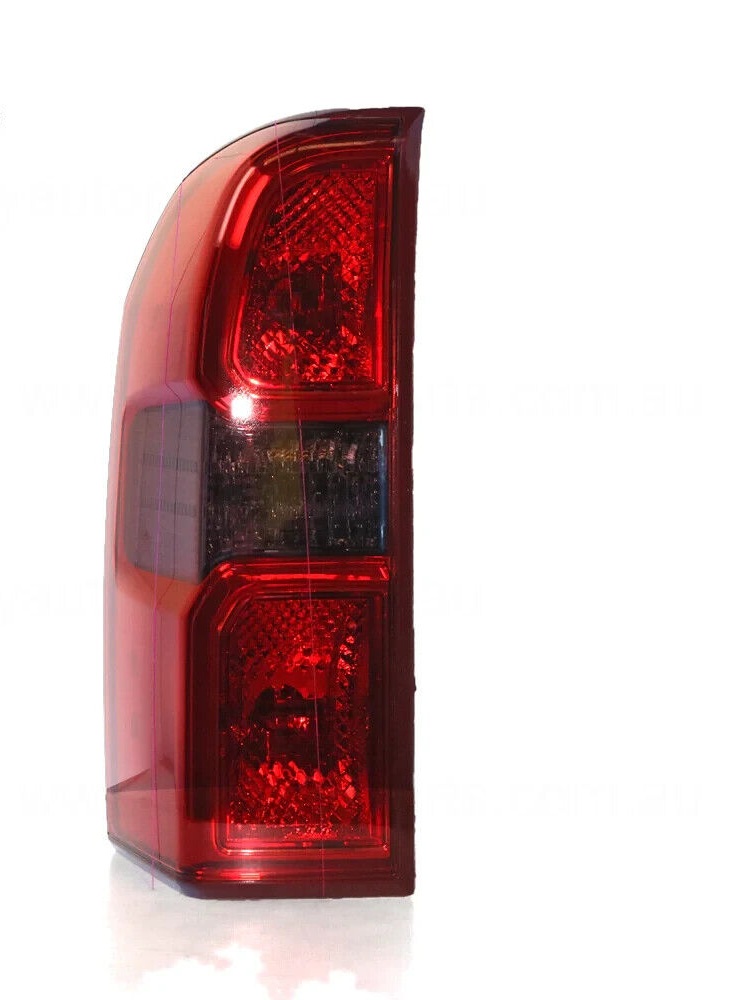 GENUINE TAIL LAMP PASSENGER SIDE FOR NISSAN PATROL 8/2004 - 12/2009