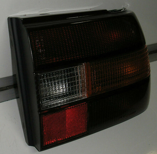 HOLDEN COMMODORE VN TAIL LIGHT EXECUTIVE DRIVER SIDE RIGHT BRAND NEW REAR LAMP